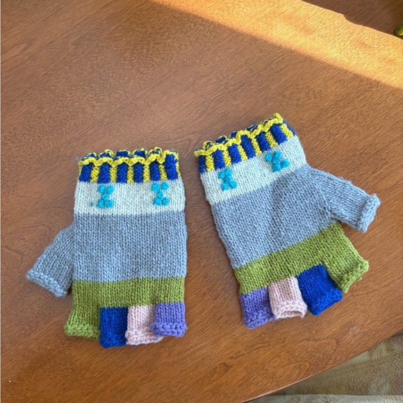 Handcrafted Blue and Green Fingerless Gloves - Picture 2 of 2